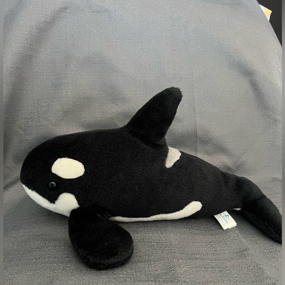 Sea World Shamu Plush Whale Orca - Picture 3 of 9